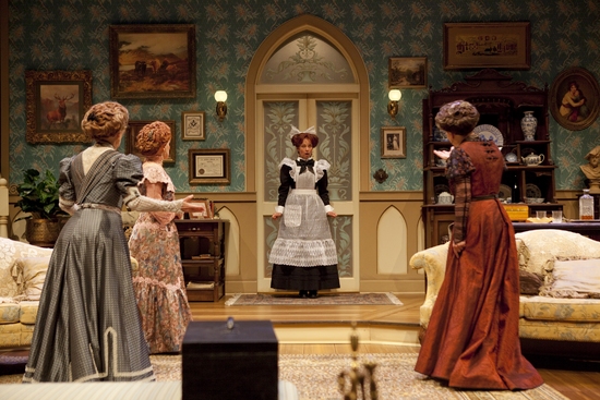 Photo Flash: WHEN WE ARE MARRIED Reunites Three Generations Of Guthrie Actors 7/10 Thru 8/30 Image
