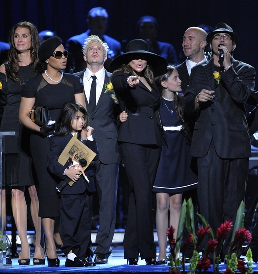 Photo Coverage: The Michael Jackson Public Memorial Service  Image