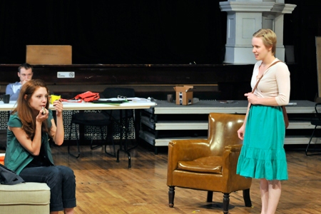 Photo Flash: Steppenwolf's New Work HONEST Rehearses For 7/22 Opening Image