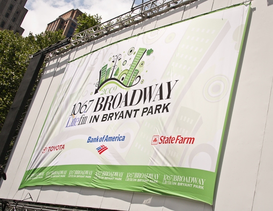 Photo Coverage: '106.7 Lite Fm Presents BROADWAY IN BRYANT PARK 2009' Begins Performances! 