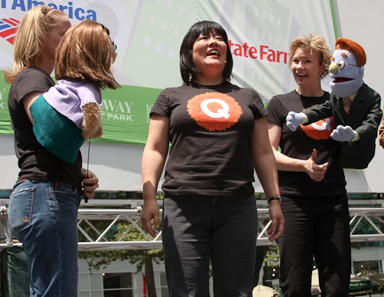 Photo Coverage: '106.7 Lite Fm Presents BROADWAY IN BRYANT PARK 2009' Begins Performances! Image