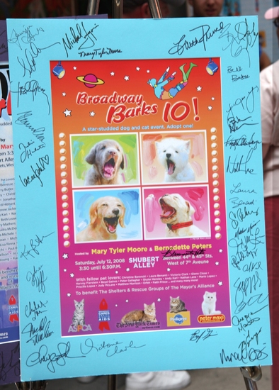 Photo Coverage: 'BROADWAY BARKS 11' In Shubert Alley Image