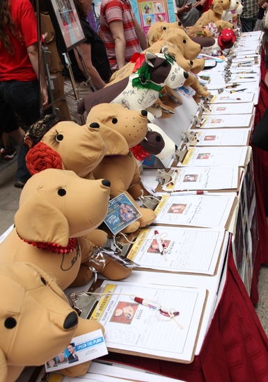 Photo Coverage: 'BROADWAY BARKS 11' In Shubert Alley Image
