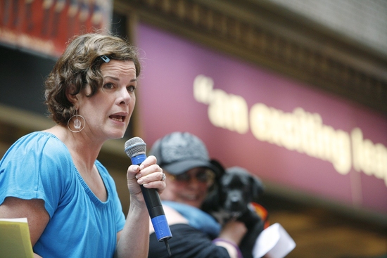 Photo Coverage: 'BROADWAY BARKS 11' In Shubert Alley Image