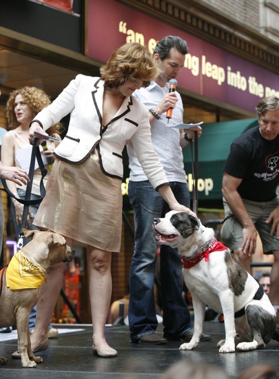 Photo Coverage: 'BROADWAY BARKS 11' In Shubert Alley Image