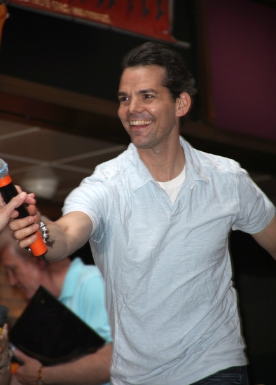 Photo Coverage: 'BROADWAY BARKS 11' In Shubert Alley Image