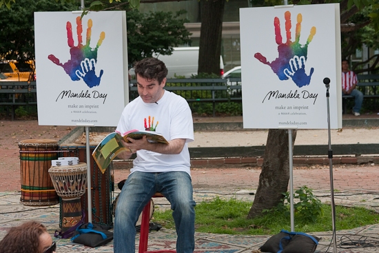 Photo Coverage: SHREK Star Brian d'Arcy James Visits 'MANDELA DAY' In Washington Square Park Image