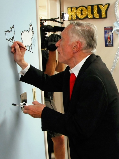 Photo Flash: Hugh Hefner Visits PEEP SHOW In Las Vegas Image