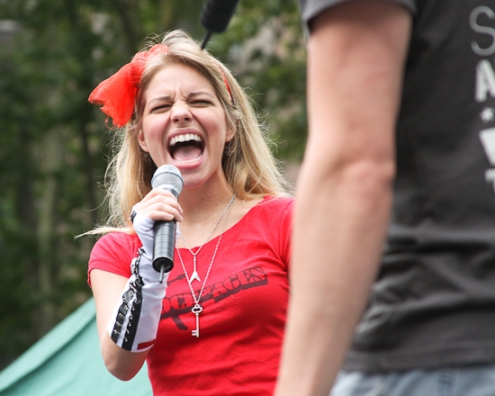 Photo Coverage: WICKED, 'ROCK', 'POPPINS' And VANITIES Perform At 'BROADWAY IN BRYANT PARK' Image