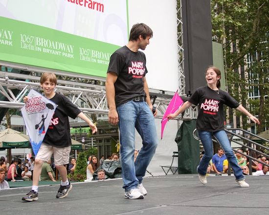 Photo Coverage: WICKED, 'ROCK', 'POPPINS' And VANITIES Perform At 'BROADWAY IN BRYANT PARK' Image
