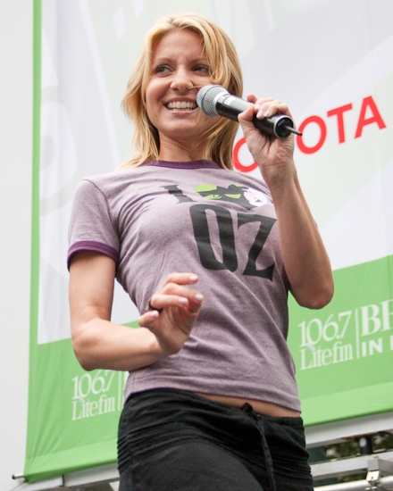 Photo Coverage: WICKED, 'ROCK', 'POPPINS' And VANITIES Perform At 'BROADWAY IN BRYANT PARK' Image
