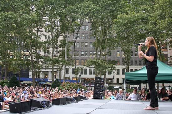 Photo Coverage: WICKED, 'ROCK', 'POPPINS' And VANITIES Perform At 'BROADWAY IN BRYANT PARK' Image