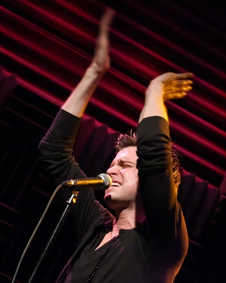 Photo Coverage: Gavin Creel In Concert At Joe's Pub Image