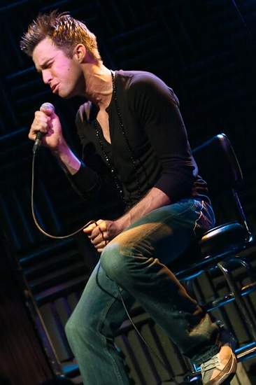 Photo Coverage: Gavin Creel In Concert At Joe's Pub Image