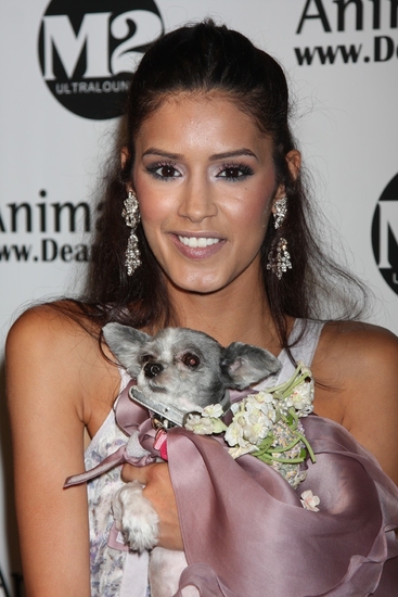 Jaslene Gonzalez (America's Next Top Model Winner) with Felder's dog Cookie Photo