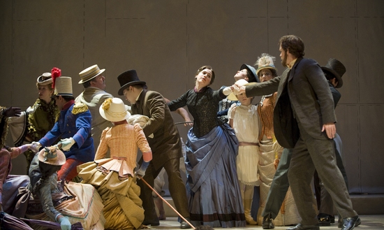 Photo Flash: SUNDAY IN THE PARK WITH GEORGE Runs At The Shaw Festival Theatre Until 11/1 Image