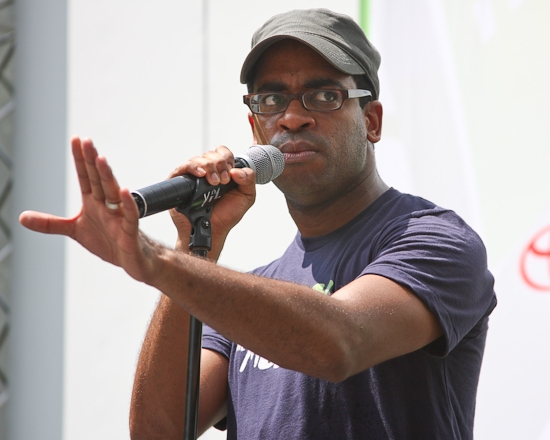 Photo Coverage: 'SHREK', 'NAKED', CHICAGO And JERSEY BOYS Perform At 'BROADWAY IN BRYANT PARK' Image