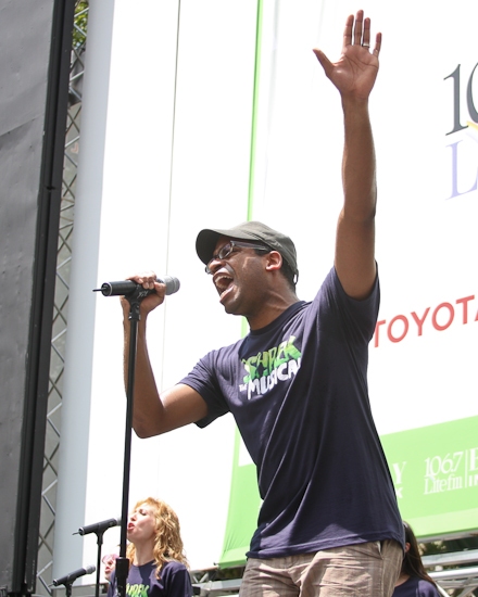 Photo Coverage: 'SHREK', 'NAKED', CHICAGO And JERSEY BOYS Perform At 'BROADWAY IN BRYANT PARK' Image
