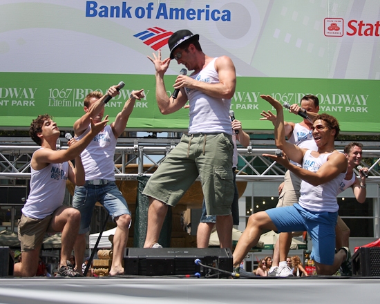Photo Coverage: 'SHREK', 'NAKED', CHICAGO And JERSEY BOYS Perform At 'BROADWAY IN BRYANT PARK' Image