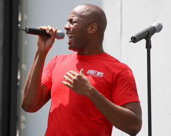 Photo Coverage: 'SHREK', 'NAKED', CHICAGO And JERSEY BOYS Perform At 'BROADWAY IN BRYANT PARK' Image