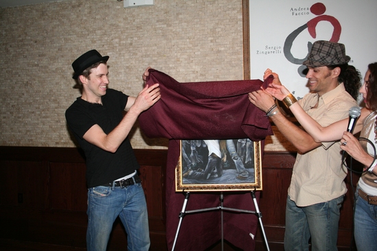 Photo Coverage: HAIR Stars Creel and Swenson Unveil Their Tony's DiNapoli 'Broadway Wall of Fame'  Portrait Image