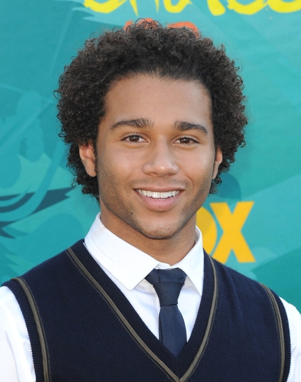 Corbin Bleu Photo