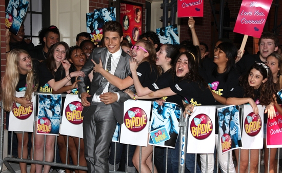 Photo Coverage: BYE BYE BIRDIE Celebrates Box Office Opening With $10 Tickets, Prizes And More! Image