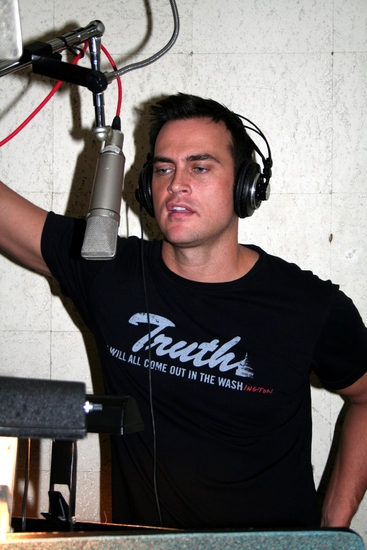  Cheyenne Jackson Photo