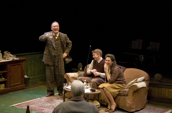 Photo Flash: THE ENTERTAINER Runs At The Studio Theatre Through 9/20 Image