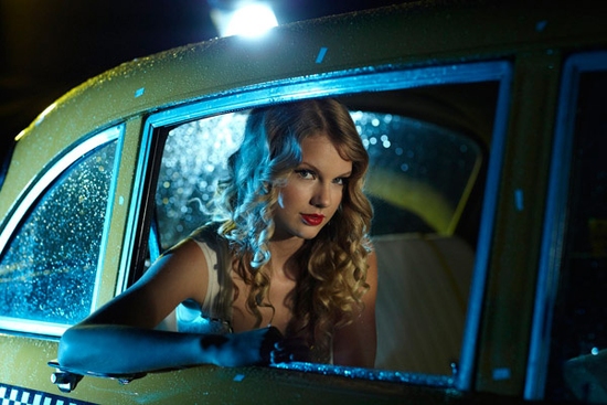 Photo Flash: MTV's 'VMA SIDE STORY' Photo Shoots Featuring Katy Perry, Ne-Yo, Taylor Swift And Cobra Starship Image