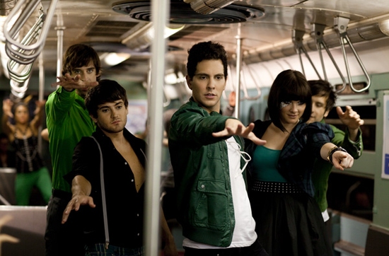 Photo Flash: MTV's 'VMA SIDE STORY' Photo Shoots Featuring Katy Perry, Ne-Yo, Taylor Swift And Cobra Starship Image