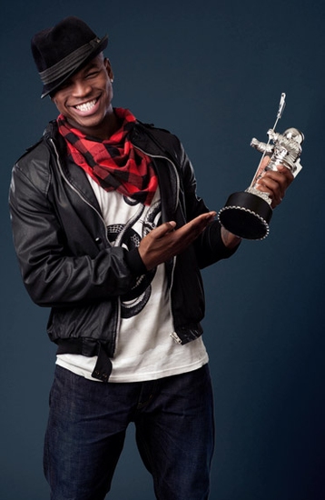 Photo Flash: MTV's 'VMA SIDE STORY' Photo Shoots Featuring Katy Perry, Ne-Yo, Taylor Swift And Cobra Starship Image
