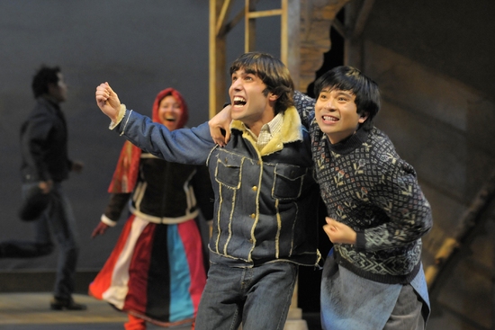 Photo Flash: THE KITE RUNNER At Arizona Theatre Company Image