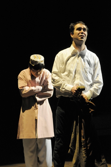 Photo Flash: THE KITE RUNNER At Arizona Theatre Company Image
