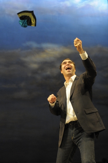 Photo Flash: THE KITE RUNNER At Arizona Theatre Company Image
