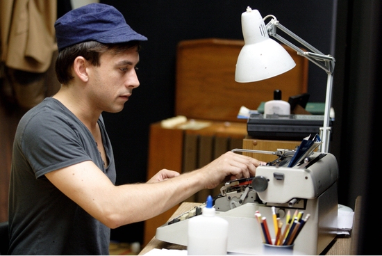 Photo Flash: PRICK UP YOUR EARS at The Comedy Theater Image