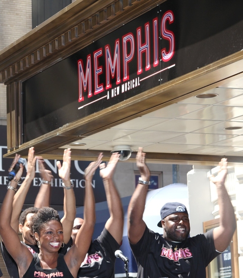 Photo Coverage: Bryan, DiPietro And The MEMPHIS Cast Celebrate Shubert Theatre Box Office Opening Image