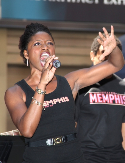 Photo Coverage: Bryan, DiPietro And The MEMPHIS Cast Celebrate Shubert Theatre Box Office Opening Image