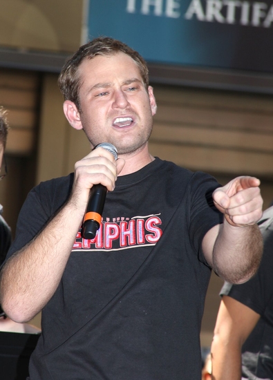 Photo Coverage: Bryan, DiPietro And The MEMPHIS Cast Celebrate Shubert Theatre Box Office Opening Image