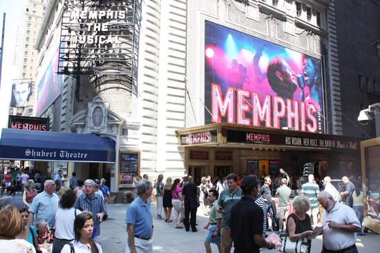 Photo Coverage: Bryan, DiPietro And The MEMPHIS Cast Celebrate Shubert Theatre Box Office Opening Image