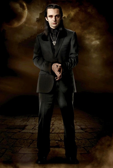 Photo Flash: First Look - Sheen, Fanning As 'Volturi' In 'Twilight: New Moon' Image
