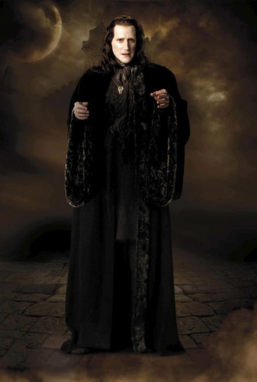 Photo Flash: First Look - Sheen, Fanning As 'Volturi' In 'Twilight: New Moon' Image