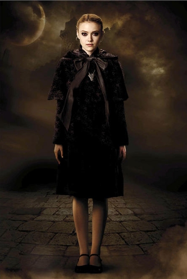 Photo Flash: First Look - Sheen, Fanning As 'Volturi' In 'Twilight: New Moon' Image