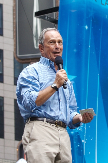 Mayor Michael Bloomberg addresses the crowd at Broadway on Broadway 2009  Photo