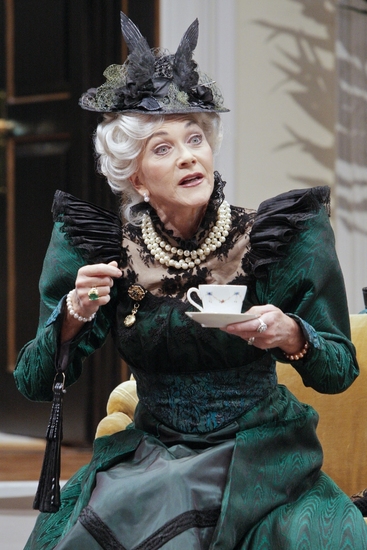 Photo Flash:THE IMPORTANCE OF BEING EARNEST At The Guthrie  Image