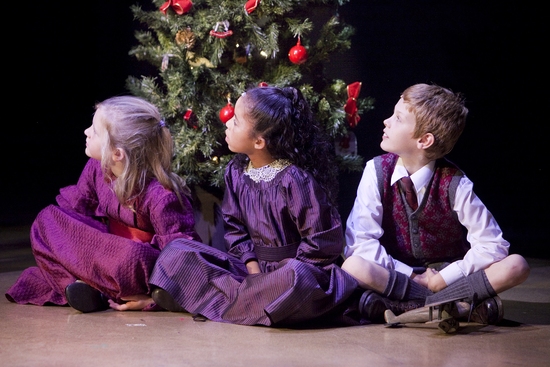 Photo Flash: IT'S A WONDERFUL LIFE, New Wolsey Theatre Image