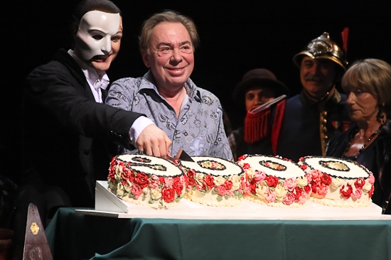 Photo Coverage: THE PHANTOM OF THE OPERA 's 9000th Performance on Broadway - Curtain Call Image