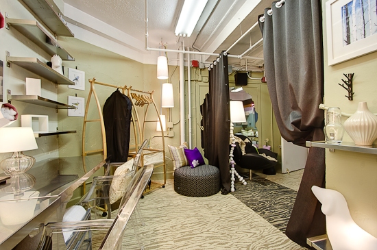Photo Exclusive: Carrie Fisher's WISHFUL DRINKING Dressing Room Makeover - Before/After Image