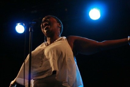 Photo Flash: LILLIAS WHITE LIVE! At The Triad Image