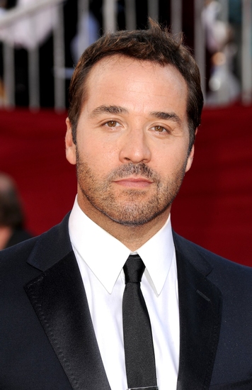 Photo Coverage: 2009 Emmy Awards - Arrivals - The Men Image